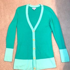 Lilly Pulitzer womens size medium long cardigan in soft green colors.